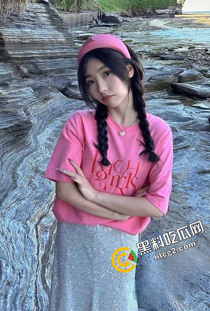 贵州纹身社会姐『陈心莲』裸贷三万分12期被流出!呻吟声销魂至极 自拍道具自慰抠逼 献给金主观赏