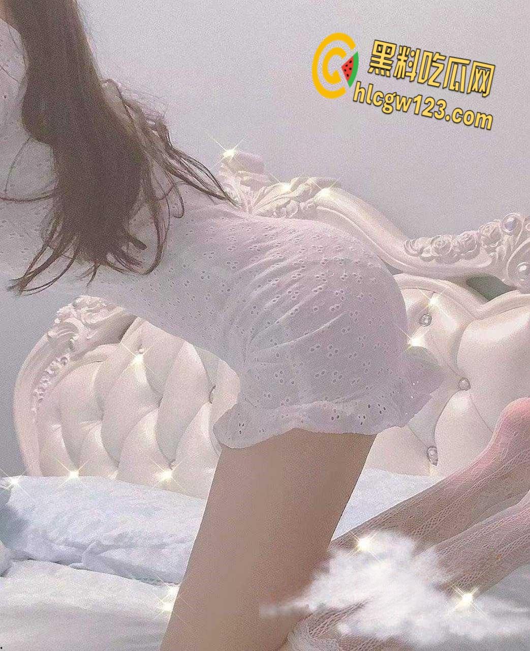 天津传媒学院舞蹈生【董诗姮】,全校知名的校鸡,拜金女和金主爸爸性爱视频!