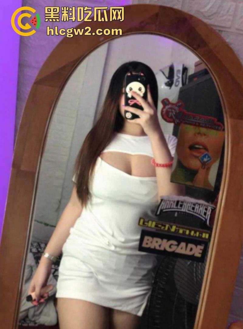 27万粉丝国际版抖音网红【bigbae】金主高价定制露脸揉奶诱惑私拍 !美艳尤物魅惑到让你瞬间沉沦!