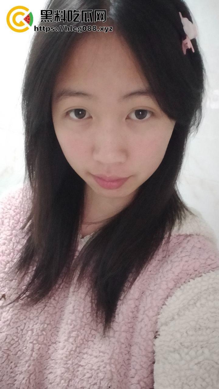 四川眉山仁寿县【李佳玲】背着男友偷人,分手后骚料满天飞,这贱货下贱得让人想吐!