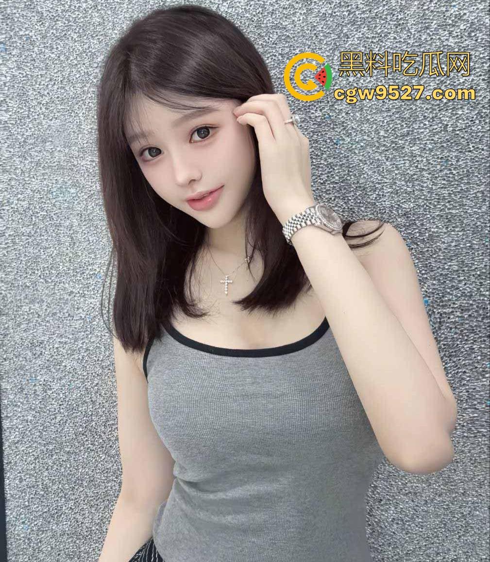 广州大学高颜值骚货【林怡莲】靠脸蛋身材上位,多体位开战,细腰狂扭蜜桃腿夹紧,撸管必备的极致尤物!