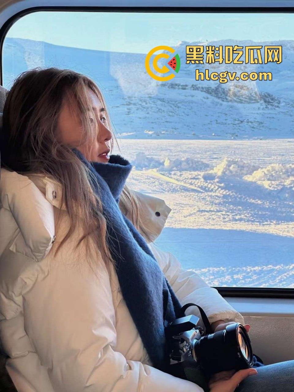 武汉大学极品学生妹【张丽娜】被富二代包养!白嫩翘臀骚劲十足,妥妥的豪门肉便器!