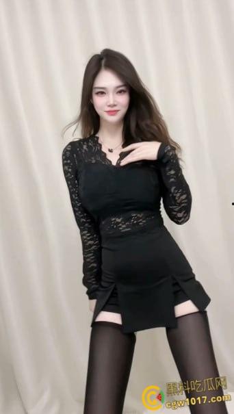 抖音高颜值绝美性感少妇【谜離】花式榨精自慰大秀,硕大美乳紧致粉鲍,冷艳御姐气质爆棚!