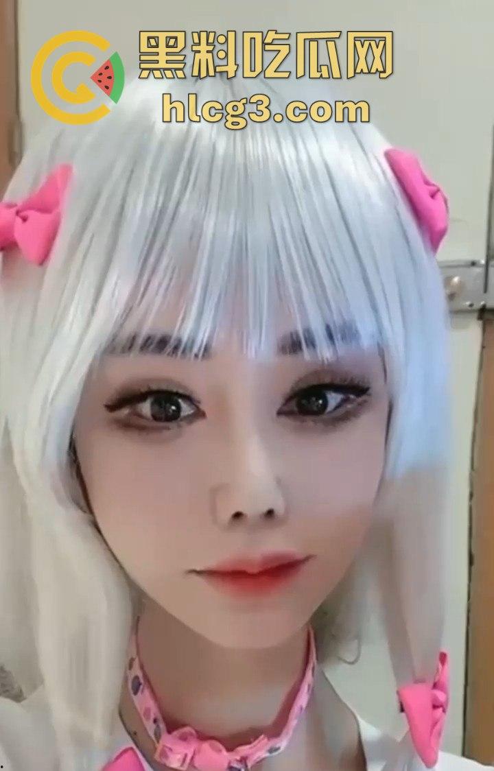 上海网红反差甜妹『吸酱』私拍泄密!甜美外表下的惊人真相,金钱交易背后的秘密曝光!