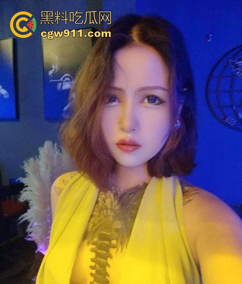 开封王婆说媒再次火爆全网!02年契约兽【修妍奇】上台征婚 ,玩小众圈子的极品魅魔!