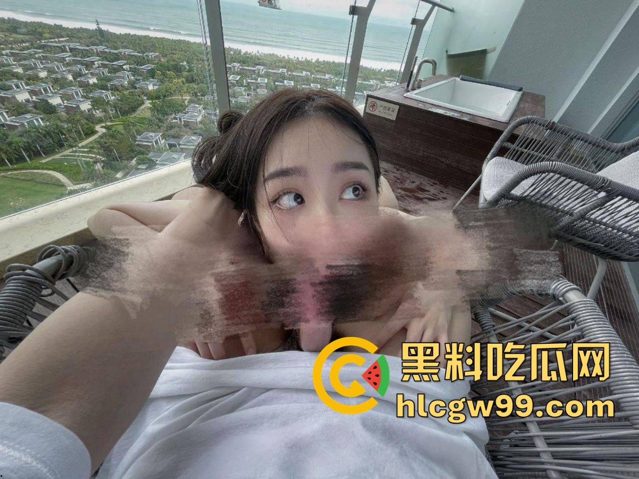 推特极品福利姬【小熊驾驶员】金主定制福利视频流出,扣穴揉奶骚得像个魅魔,眼神勾人到炸裂!