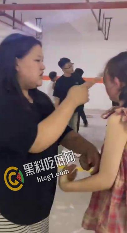 陕西省榆林市靖边县14岁女孩在小区地下车库被多人轮番霸凌羞辱不断扇耳光,我勒个恶魔波刚啊