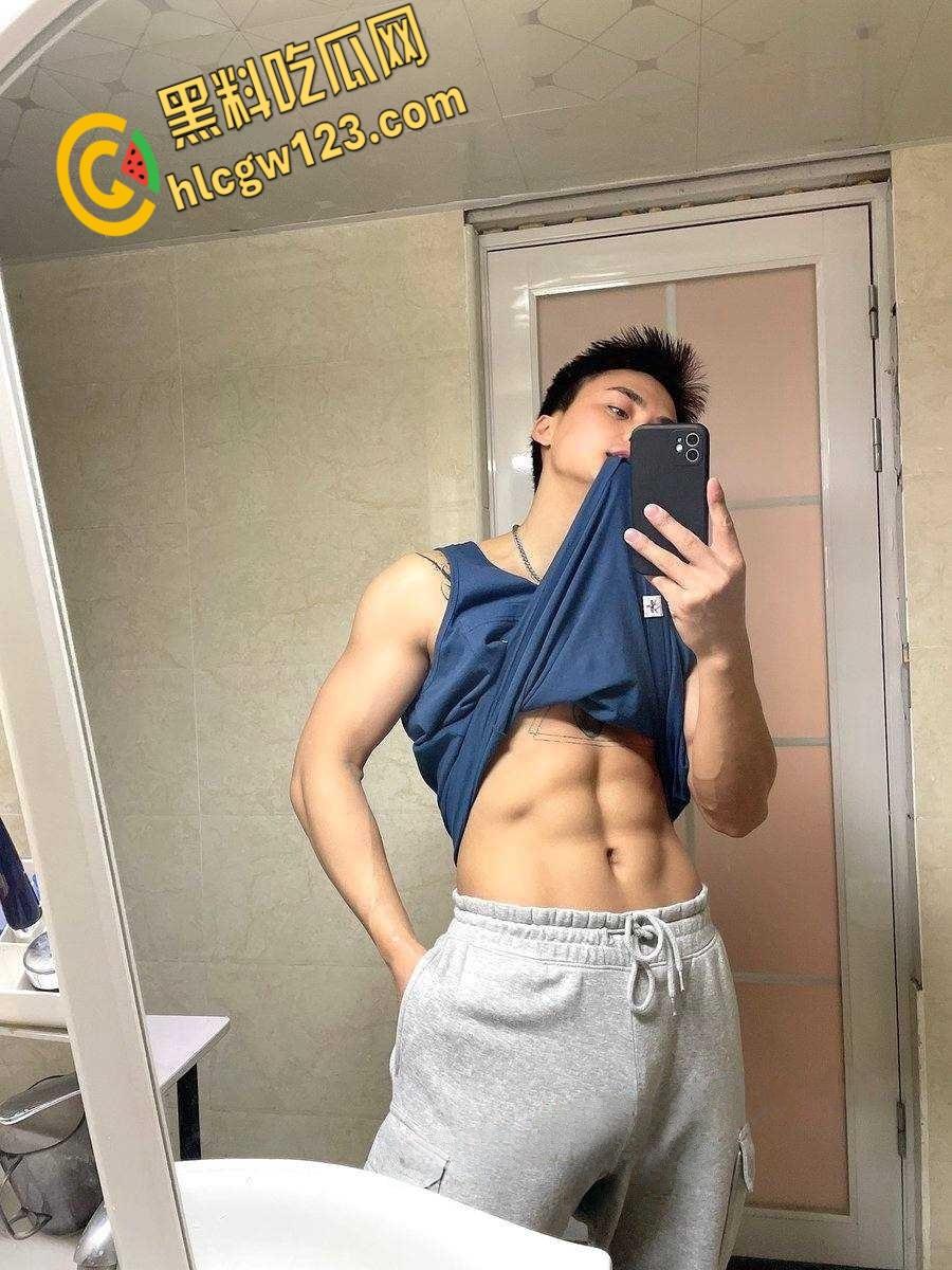 优质肌肉猛男爆操极品校花,男主人帅屌大又猛又持久,校花天生反差又骚又浪!