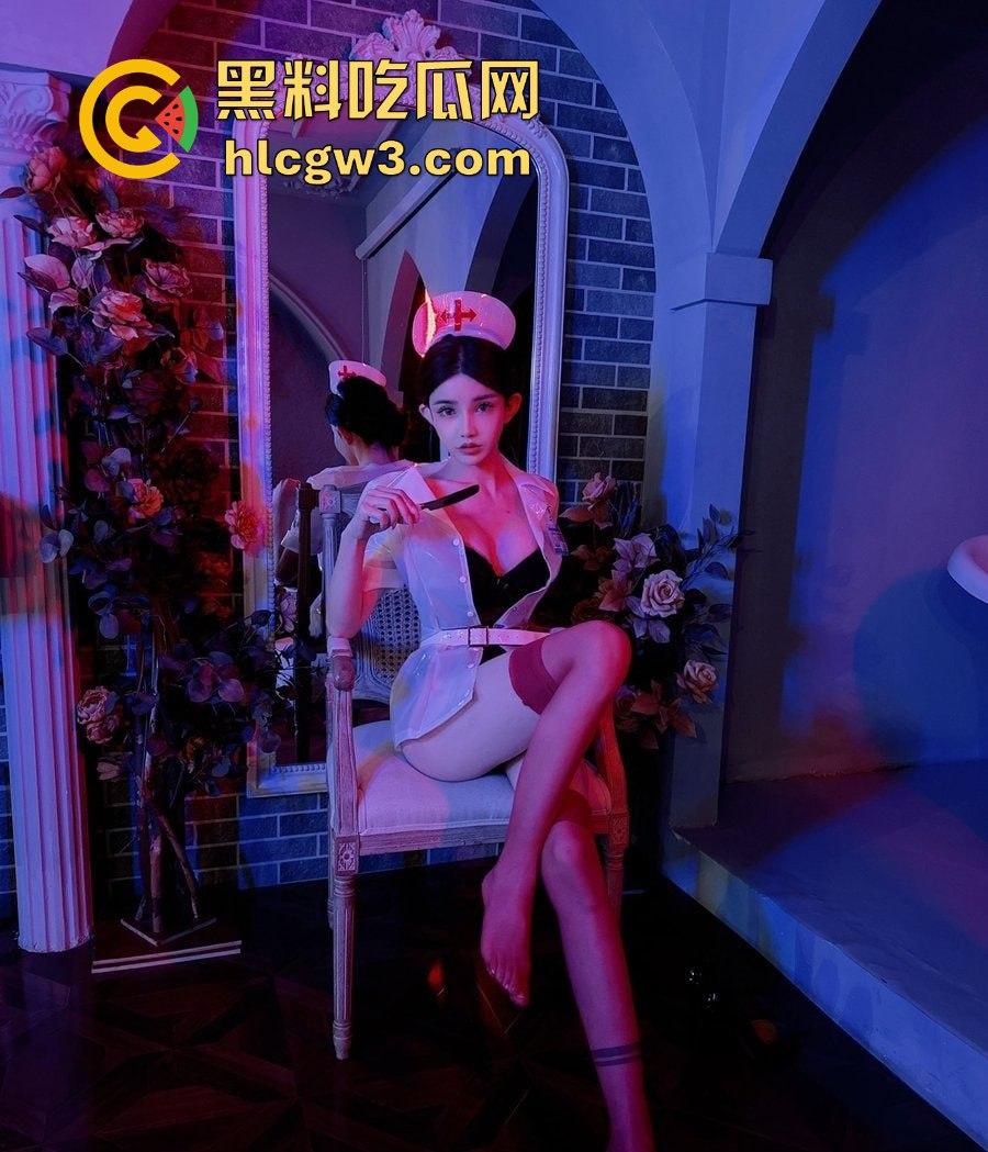 上海极品TS『刘依依』美到让直男怀疑人生 这颜值炸裂打破次元壁 上半身绝杀 你敢认是TS吗?