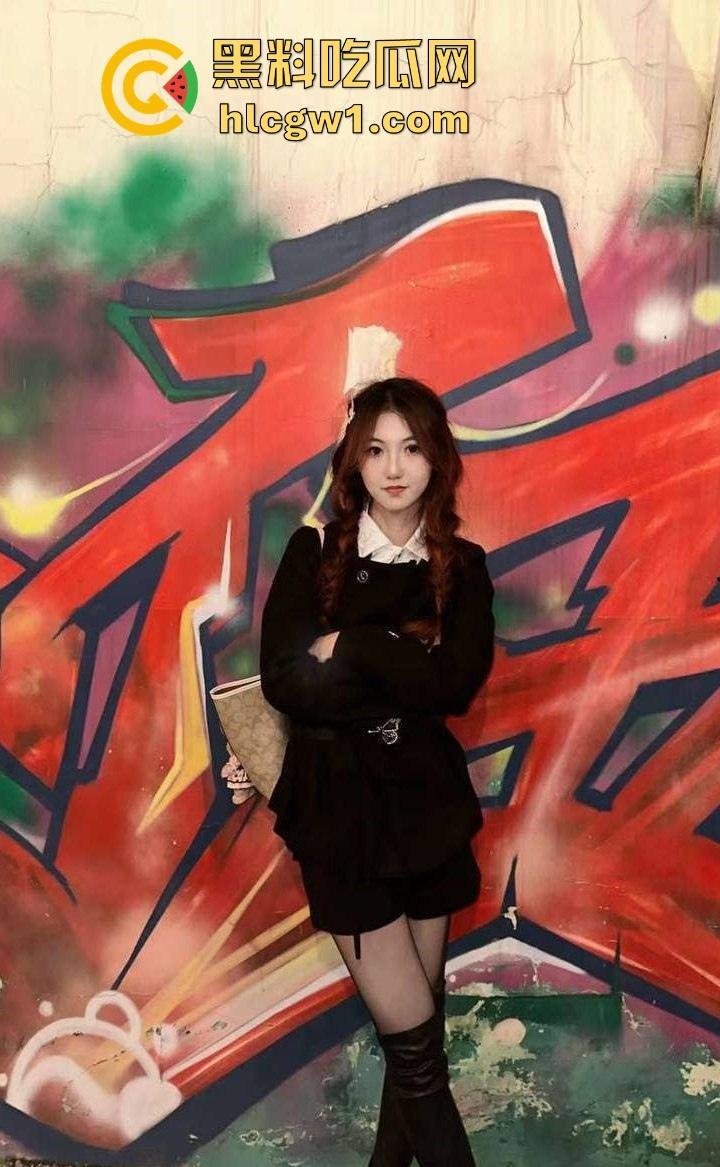 舔屁眼舔到潮喷！上海高冷女神『姜欣』堕落成富二代贱狗，屁味加精液舔到嗨叫，这骚劲连狗都跪服！