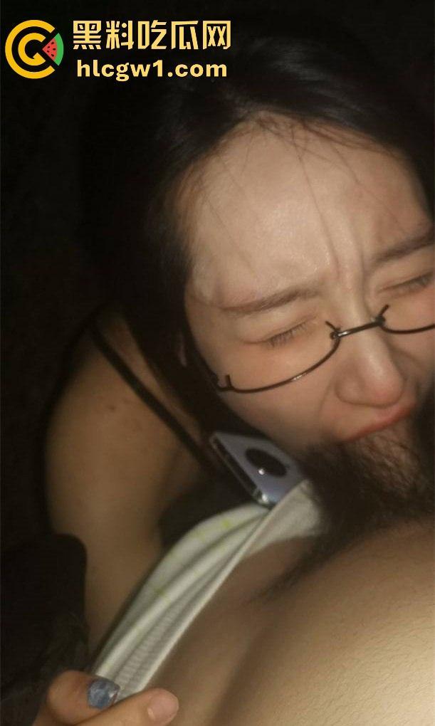 舔屁眼舔到潮喷!上海高冷女神『姜欣』堕落成富二代贱狗,屁味加精液舔到嗨叫,这骚劲连狗都跪服!