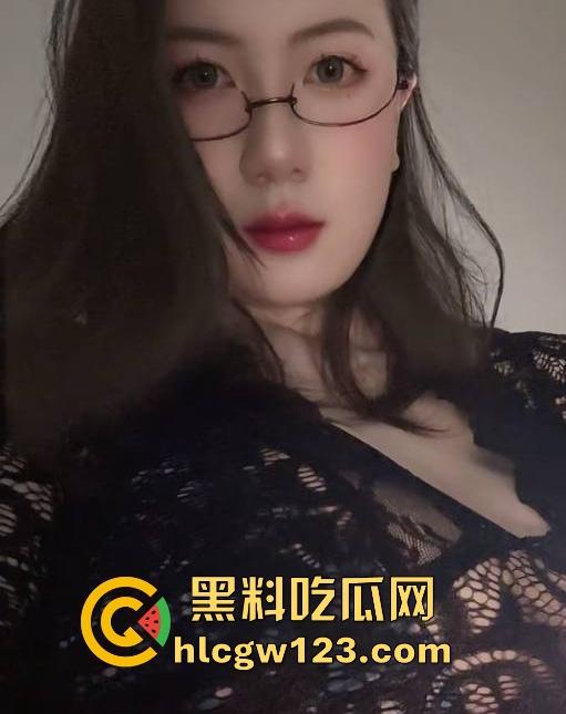 约炮抖音极品极品小博主【比极星】绝美颜值核弹巨乳 无套进入 内射完还不满足请求着金主再来一次!