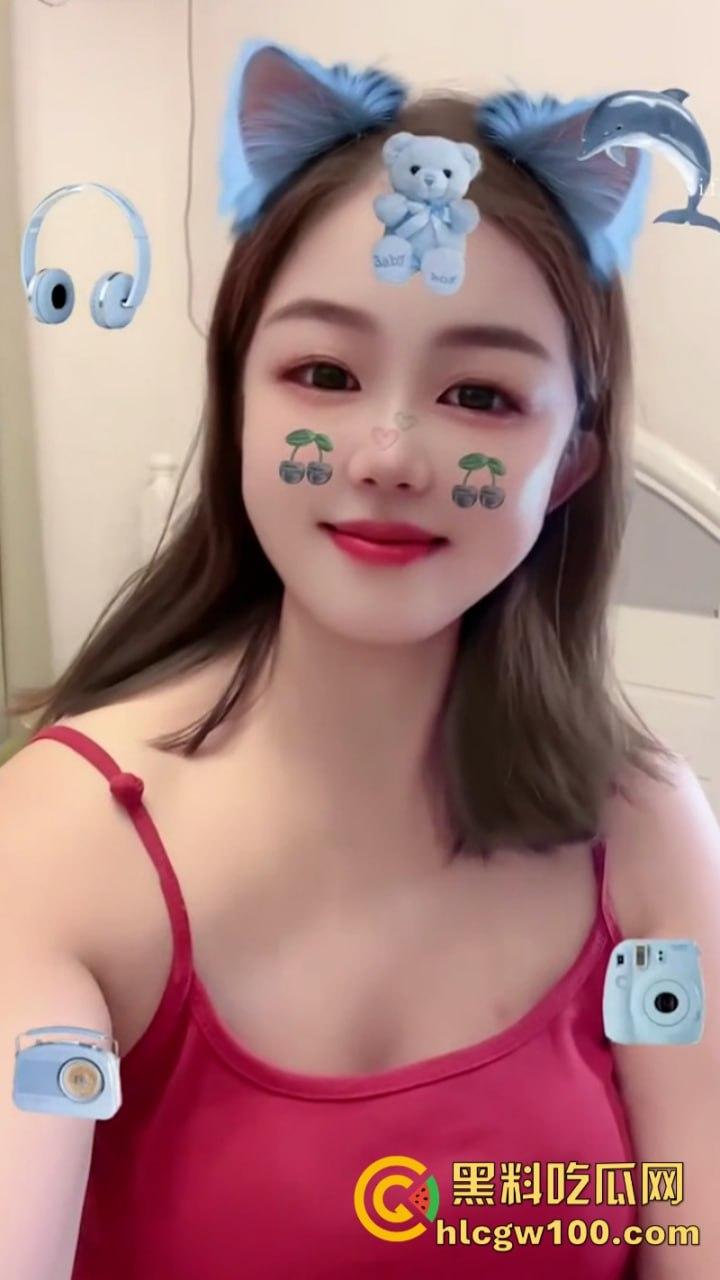 快手单身少妇【张静】离异带娃下海养家 孩子隔壁睡觉偷偷连线打炮 大尺度私播及约操视频流出